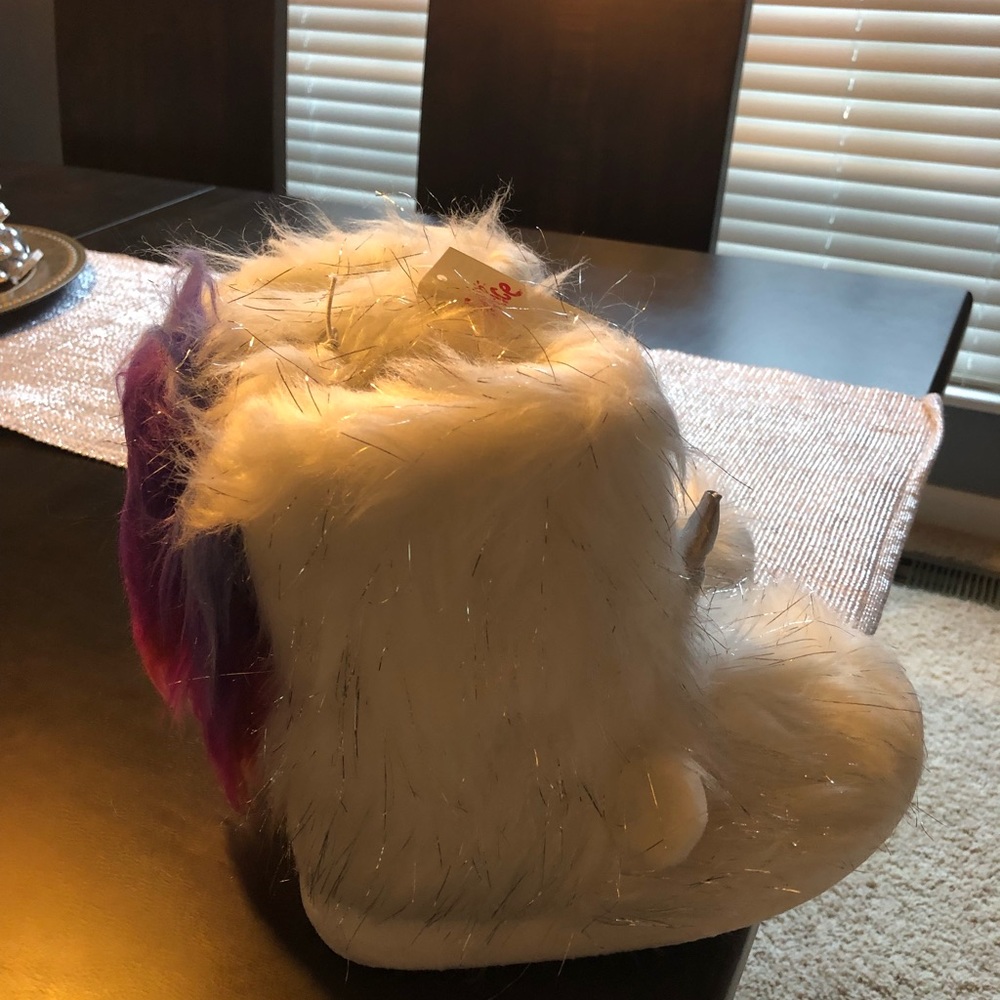 Slippers - Picture 2 of 2